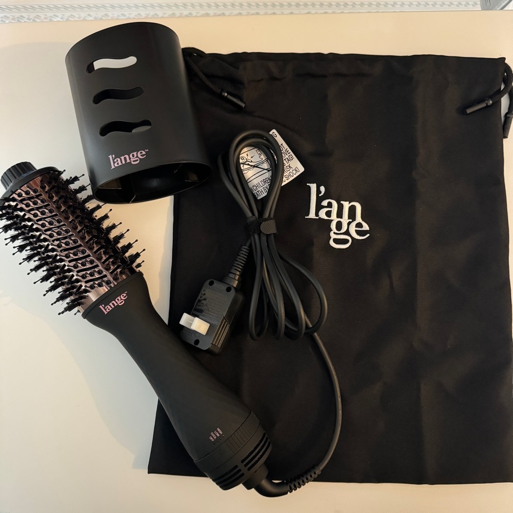 L'ANGE HAIR Le Volume 2-in-1 Titanium Blow Dryer Brush (Black - 60 mm)
